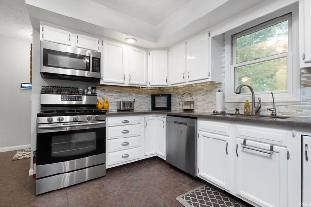 18921 Waite Boulevard, South Bend, IN 46637