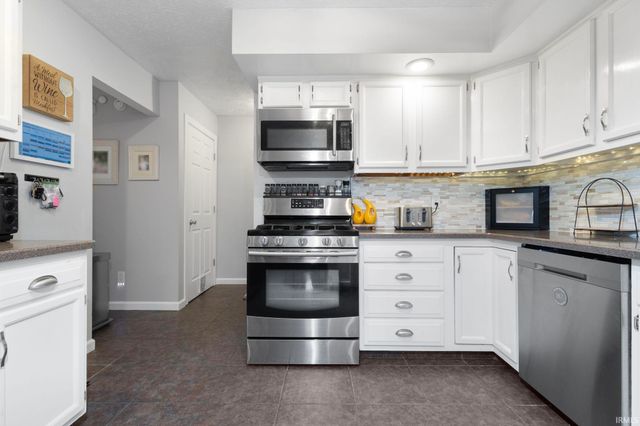 18921 Waite Boulevard, South Bend, IN 46637