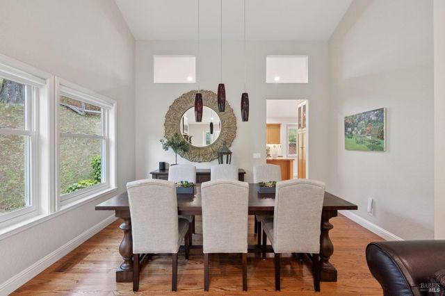 1158 Highland Dr, Novato, CA 94949