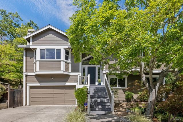 1158 Highland Dr, Novato, CA 94949