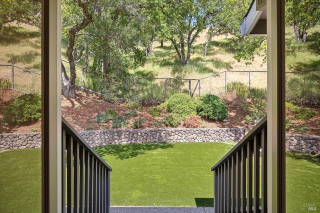 1158 Highland Dr, Novato, CA 94949