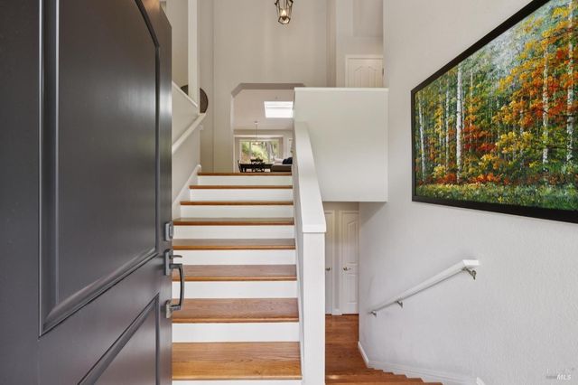 1158 Highland Dr, Novato, CA 94949