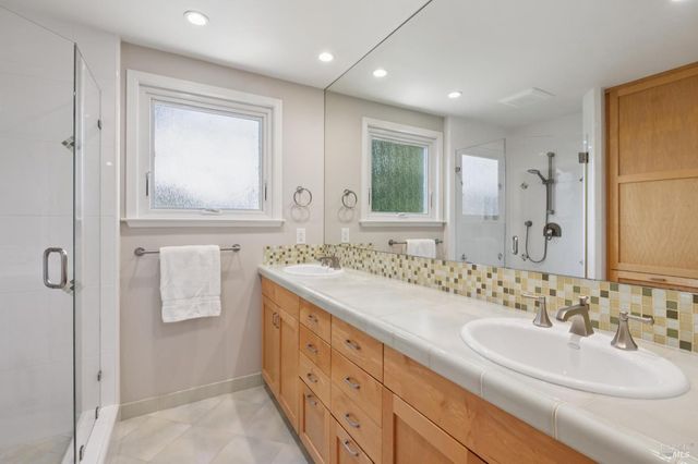 1158 Highland Dr, Novato, CA 94949