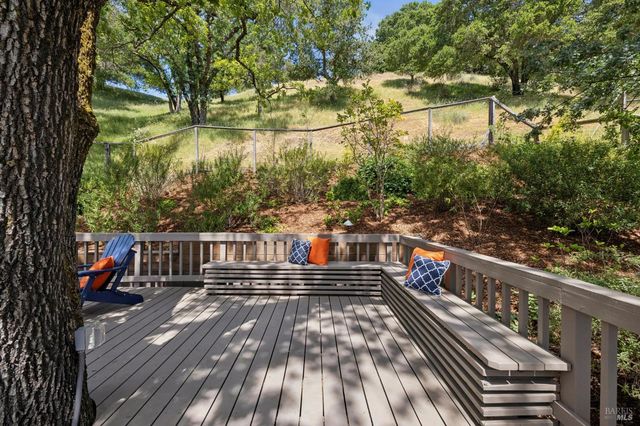 1158 Highland Dr, Novato, CA 94949