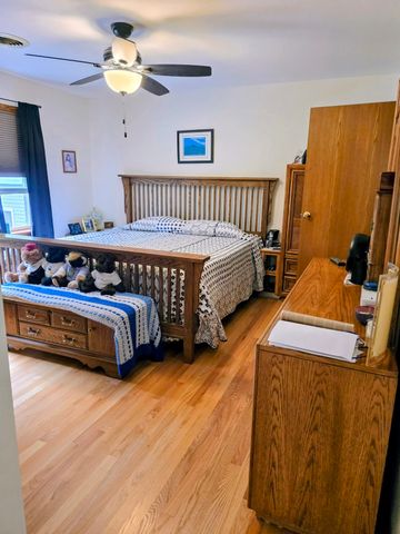 388 Sherbert Rd, Ashburnham, MA 01430