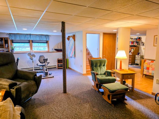 388 Sherbert Rd, Ashburnham, MA 01430