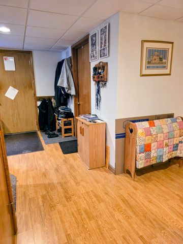 388 Sherbert Rd, Ashburnham, MA 01430
