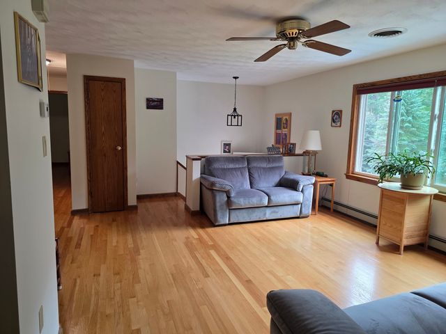 388 Sherbert Rd, Ashburnham, MA 01430