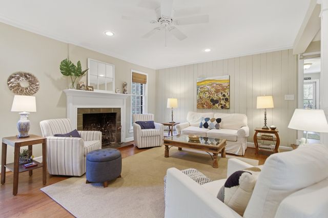 1120 Deleisseline Boulevard, Mount Pleasant, SC 29464