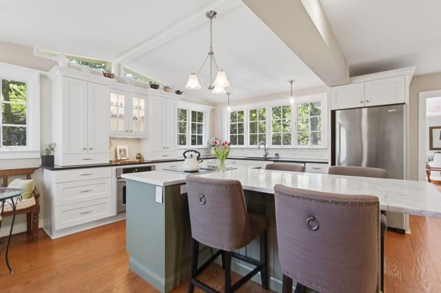 1120 Deleisseline Boulevard, Mount Pleasant, SC 29464