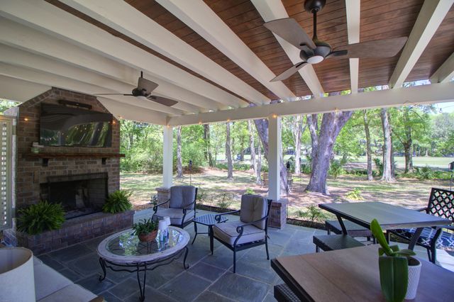 1120 Deleisseline Boulevard, Mount Pleasant, SC 29464