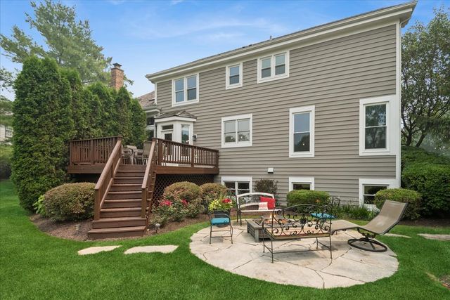 14380 W Shankiln Court, Green Oaks, IL 60048