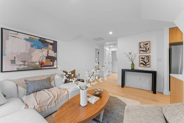 57 Weld Hill St 3, Boston, MA 02130