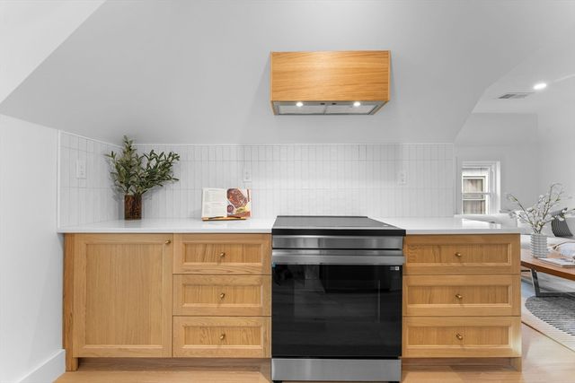 57 Weld Hill St 3, Boston, MA 02130