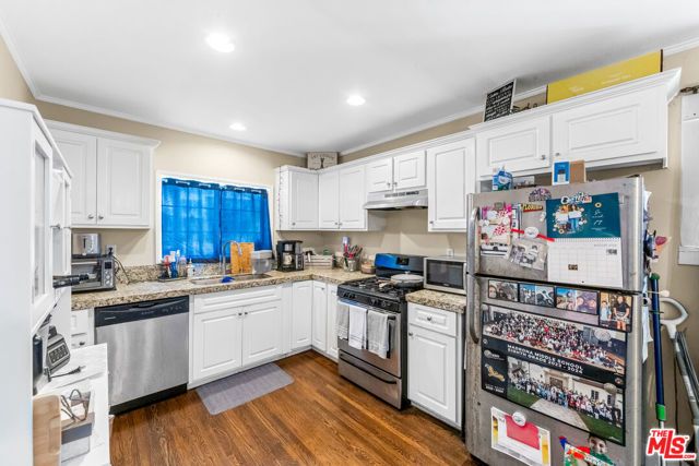 2038 S Alma Street, Los Angeles, CA 90731