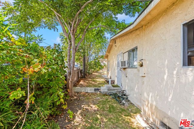 2038 S Alma Street, Los Angeles, CA 90731