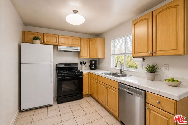 2038 S Alma Street, Los Angeles, CA 90731