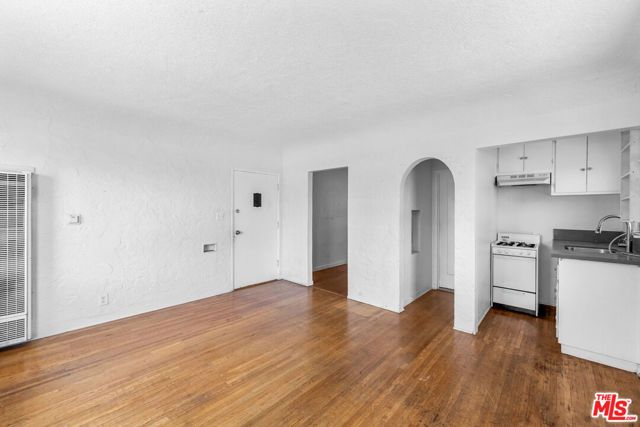 2038 S Alma Street, Los Angeles, CA 90731