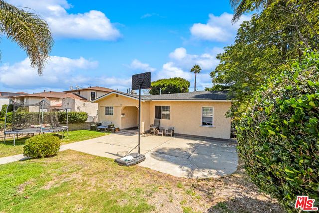 2038 S Alma Street, Los Angeles, CA 90731