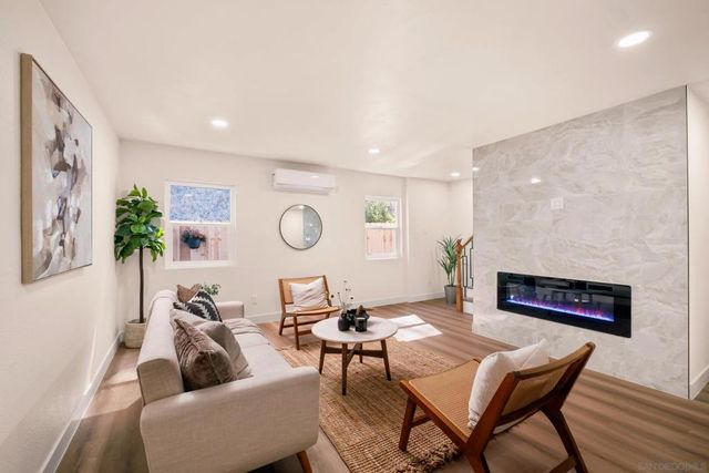 6461 Duluth, San Diego, CA 92114