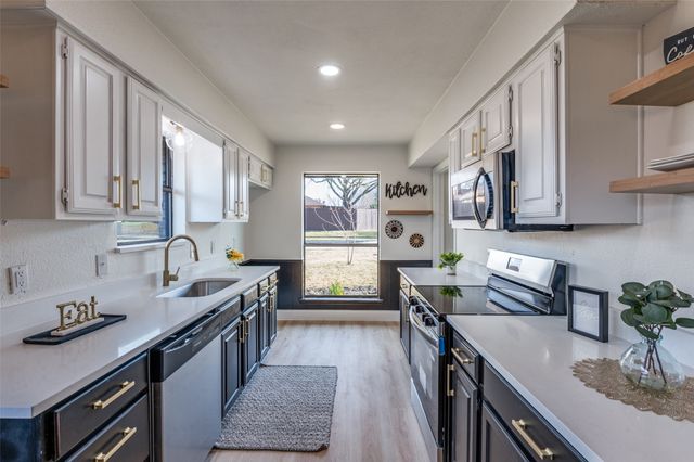 3219 Luallen Drive, Carrollton, TX 75007