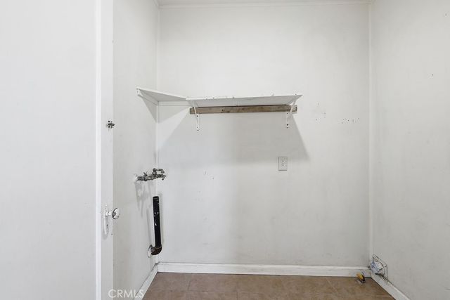 557 W Oldfield Street, Lancaster, CA 93534