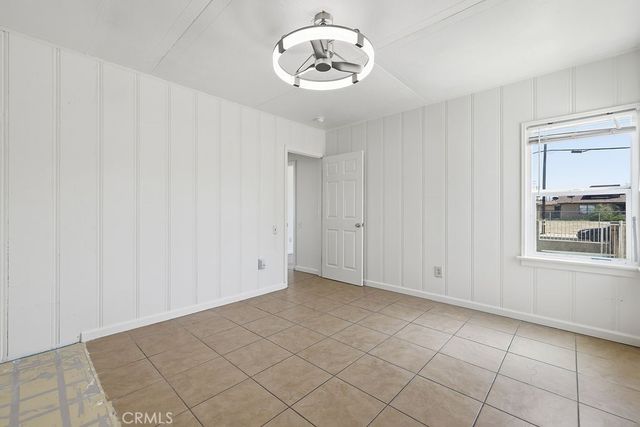 557 W Oldfield Street, Lancaster, CA 93534