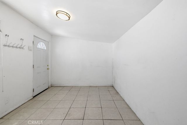 557 W Oldfield Street, Lancaster, CA 93534