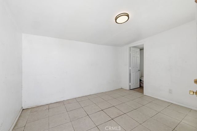557 W Oldfield Street, Lancaster, CA 93534