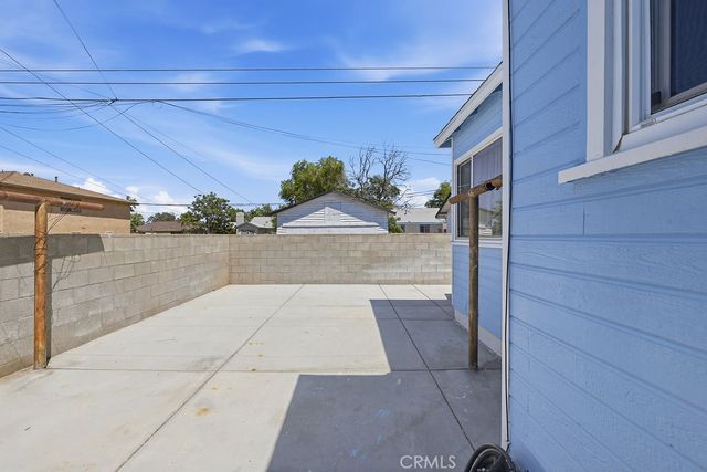 557 W Oldfield Street, Lancaster, CA 93534
