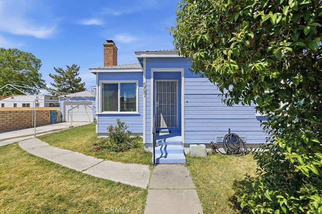 557 W Oldfield Street, Lancaster, CA 93534