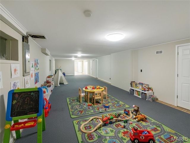 5457 Mild Drive, Oakville, MO 63129