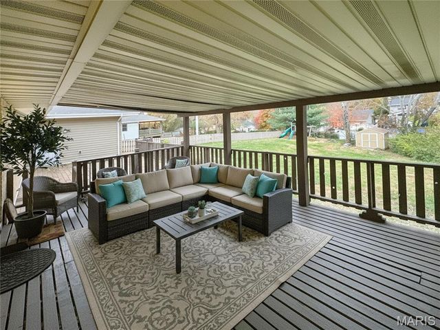 5457 Mild Drive, Oakville, MO 63129