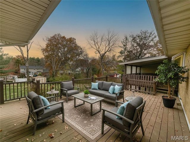 5457 Mild Drive, Oakville, MO 63129