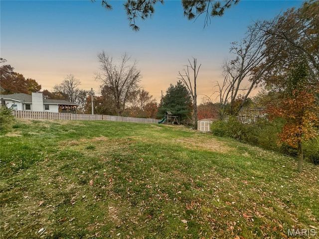 5457 Mild Drive, Oakville, MO 63129