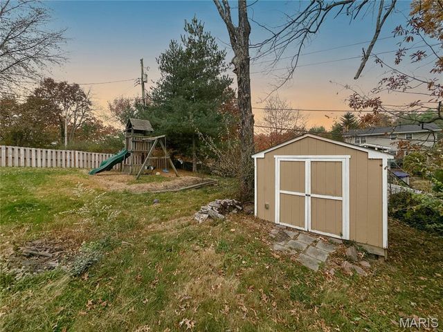 5457 Mild Drive, Oakville, MO 63129