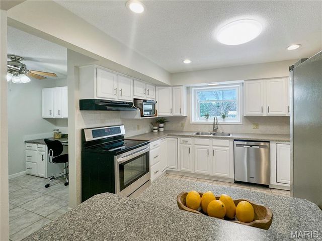 5457 Mild Drive, Oakville, MO 63129