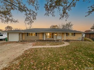 5457 Mild Drive, Oakville, MO 63129