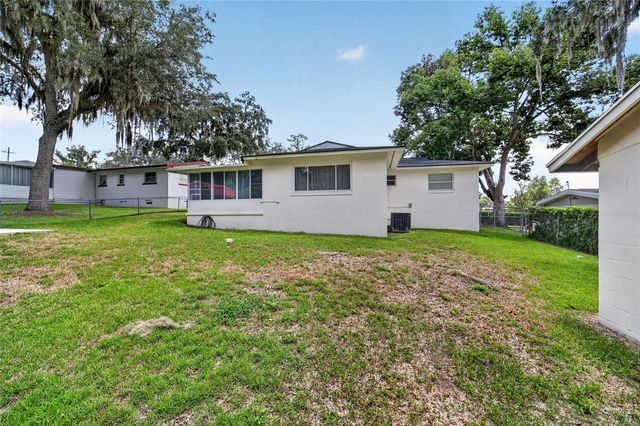 1428 SE 9TH AVENUE, Ocala, FL 34471