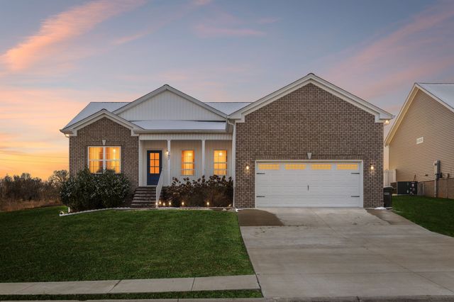 207 Bedford Ct, Hopkinsville, KY 42240