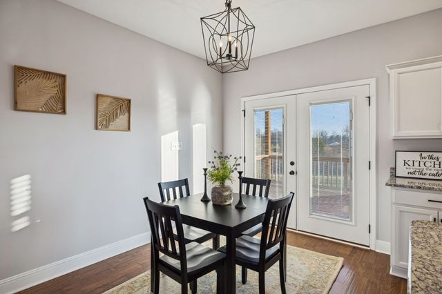 207 Bedford Ct, Hopkinsville, KY 42240