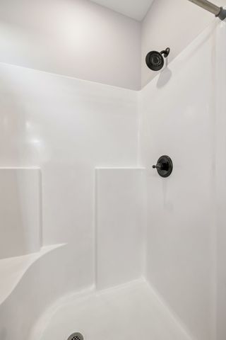 207 Bedford Ct, Hopkinsville, KY 42240