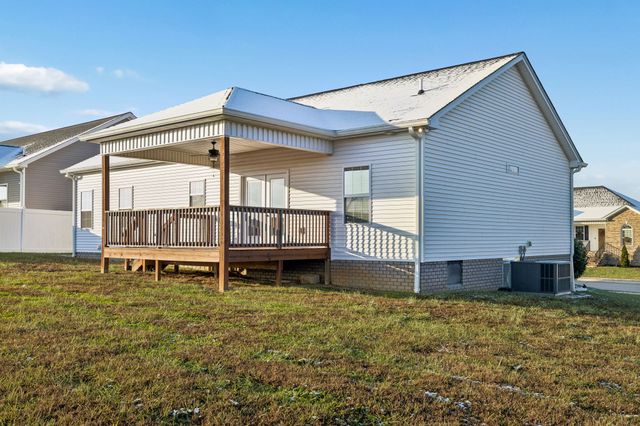 207 Bedford Ct, Hopkinsville, KY 42240