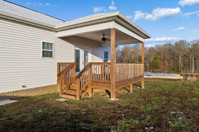 207 Bedford Ct, Hopkinsville, KY 42240