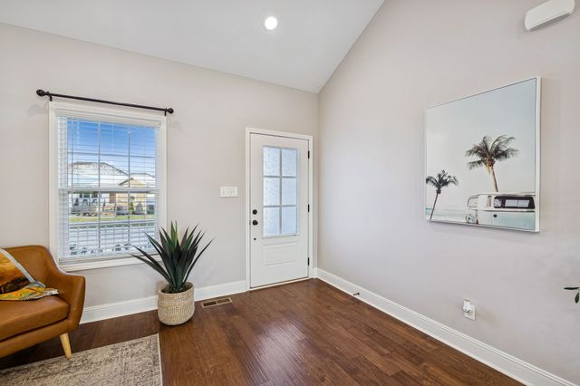 207 Bedford Ct, Hopkinsville, KY 42240