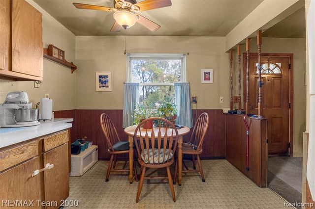 5622 Campbell Street, Dearborn Heights, MI 48125