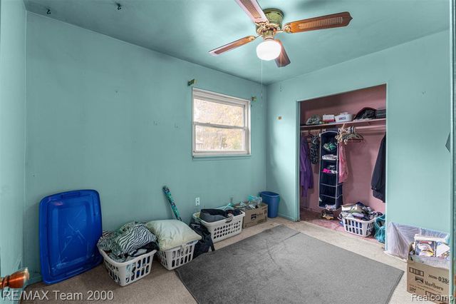 5622 Campbell Street, Dearborn Heights, MI 48125