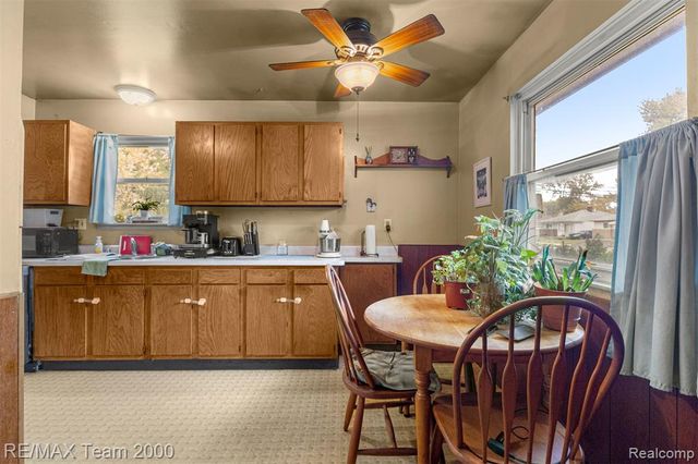 5622 Campbell Street, Dearborn Heights, MI 48125