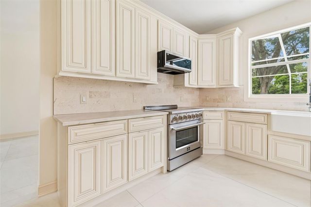 4966 EBENSBURG DRIVE, Tampa, FL 33647
