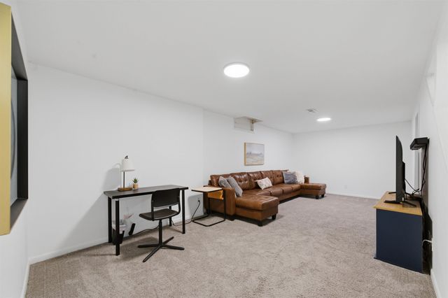 908 S Dalton Dr., Wichita, KS 67207